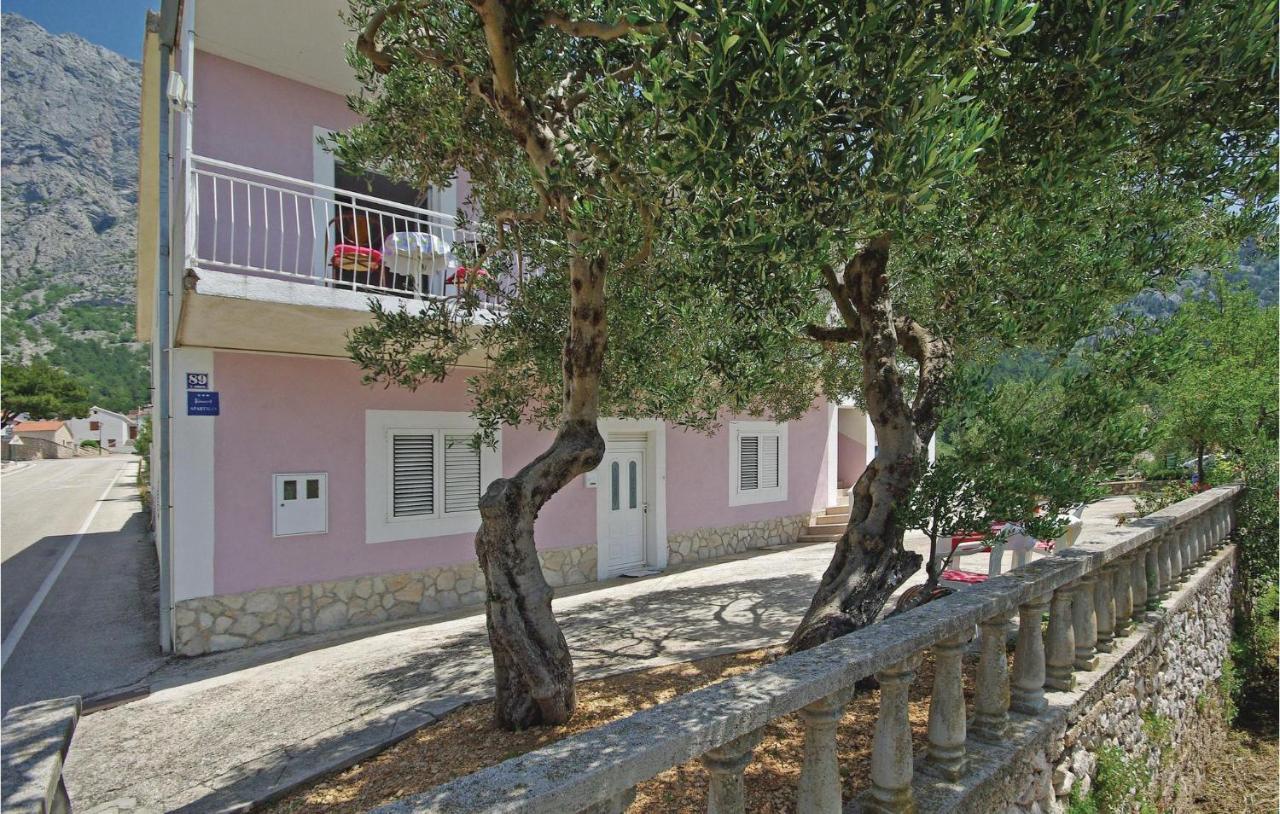 2 Bedroom Cozy Apartment In Makarska Eksteriør bilde
