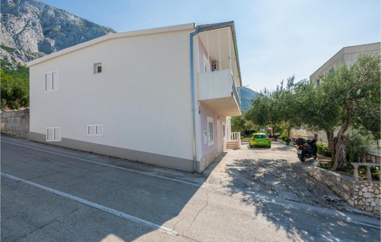2 Bedroom Cozy Apartment In Makarska Eksteriør bilde