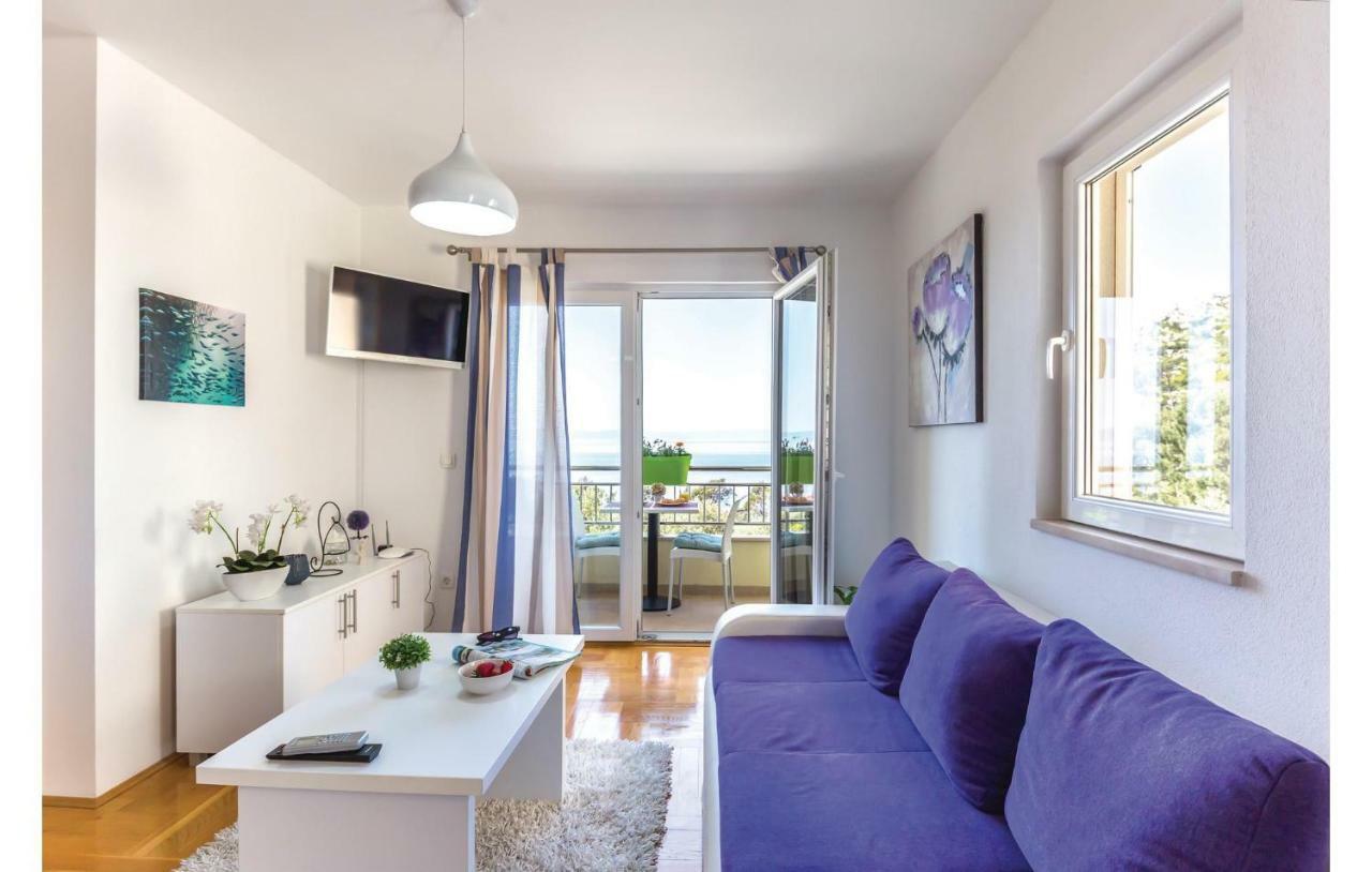 2 Bedroom Cozy Apartment In Makarska Eksteriør bilde