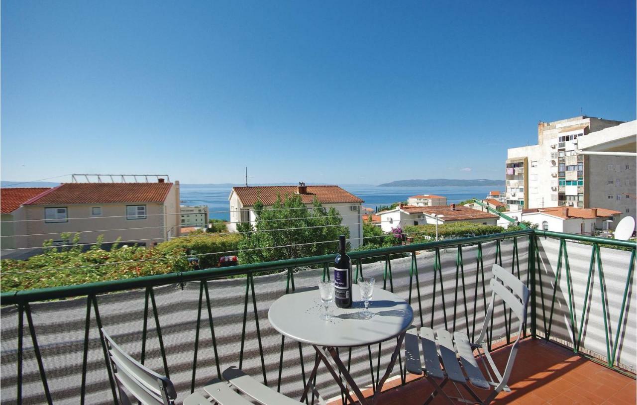 2 Bedroom Cozy Apartment In Makarska Eksteriør bilde